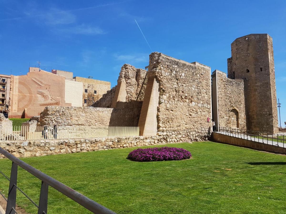 Exceptional Apartment In The Heart Of The City Tarragona Esterno foto